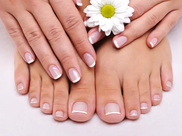 Uzundere Pedikürcü